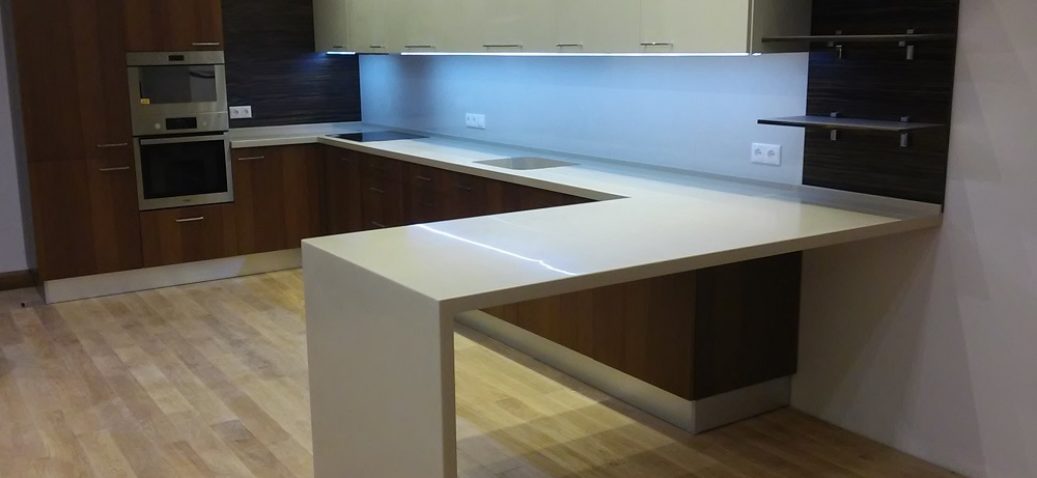 Купить столешницу из акрила Tristone F211